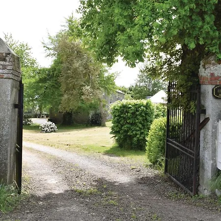 Gorgeous Home In Vassy With Kitchen Holiday home Saint-Germain-du-Crioult