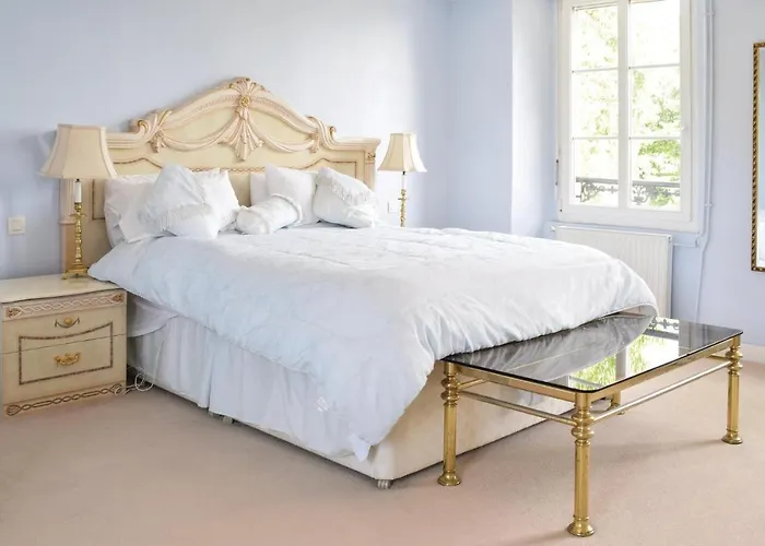 Chateau De Bremesnil P-836 *