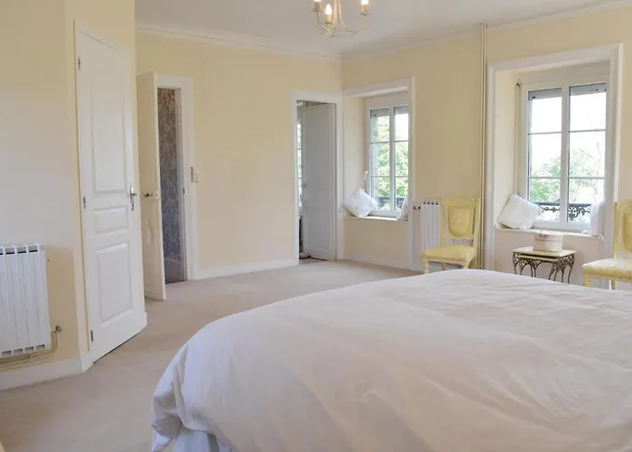 Holiday Home Chateau De Bremesnil P-836 * Vassy