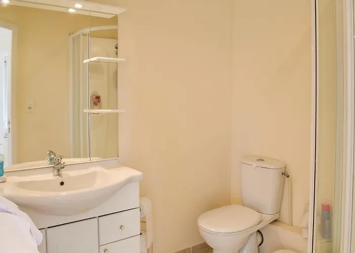 Chateau De Bremesnil P-836 Feriehus