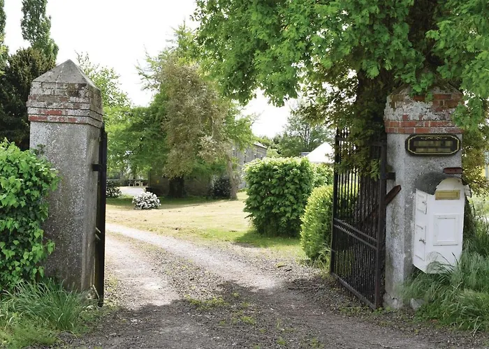 Holiday Home Chateau De Bremesnil P-836 Ferienhaus Vassy