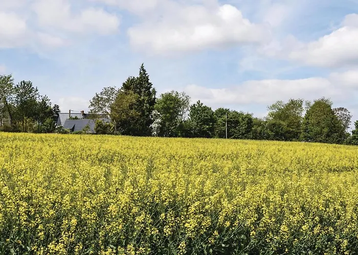 Holiday Home Chateau De Bremesnil P-836